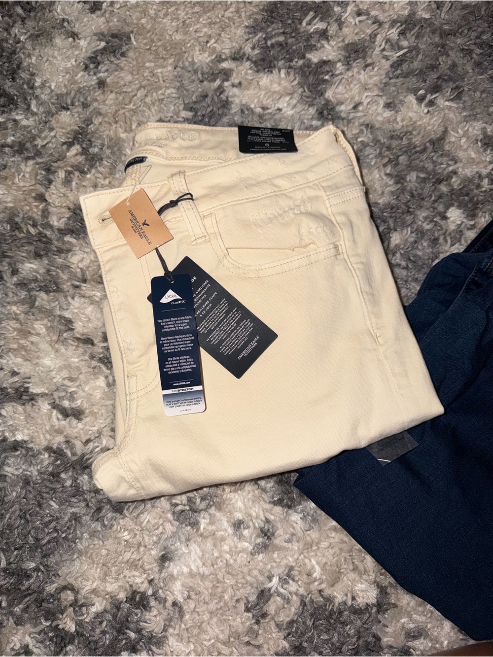 American Eagle Outfitters Cream High-Rise Jeans